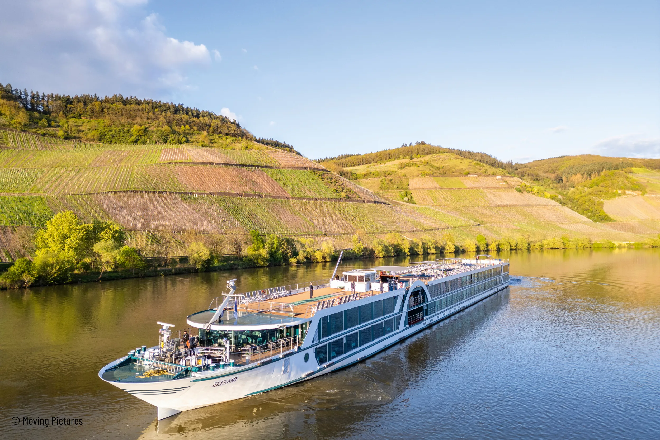 MS Amadeus Elegant Außenansicht Sommer